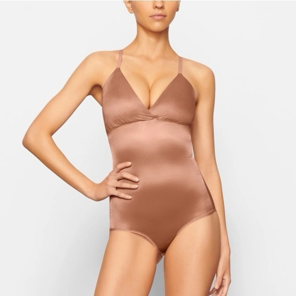 NWT Skims Women's Bodysuit size XS - Picture 1 of 6